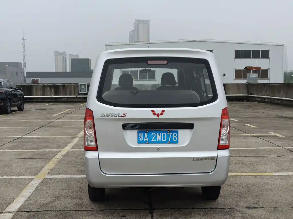 Wuling Rongguang — миниатюра 5