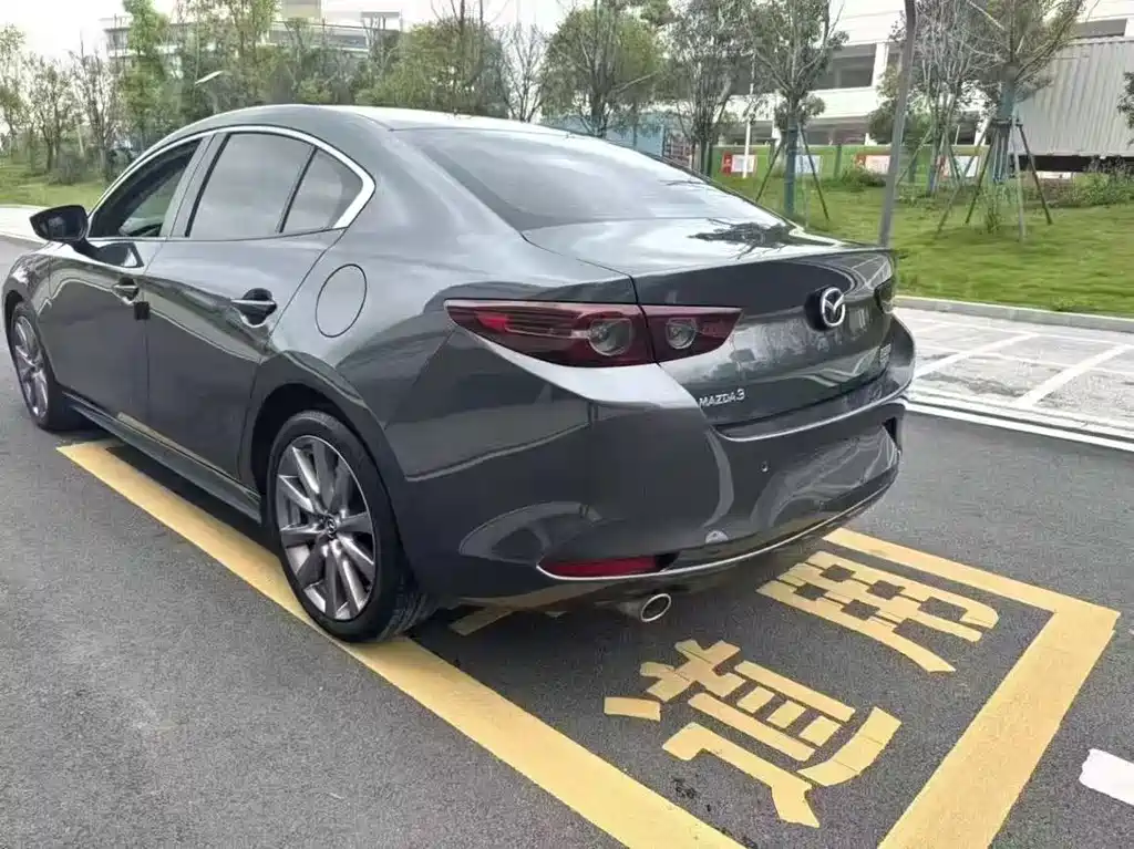 MAZDA 3 ANGKESAILA