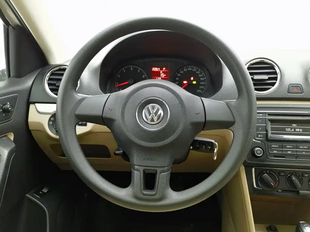 Volkswagen Jetta — миниатюра 11