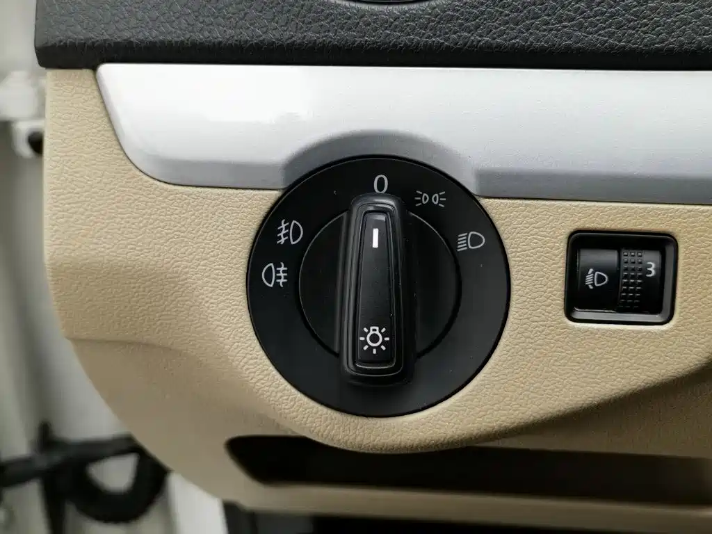 Volkswagen Jetta — миниатюра 21