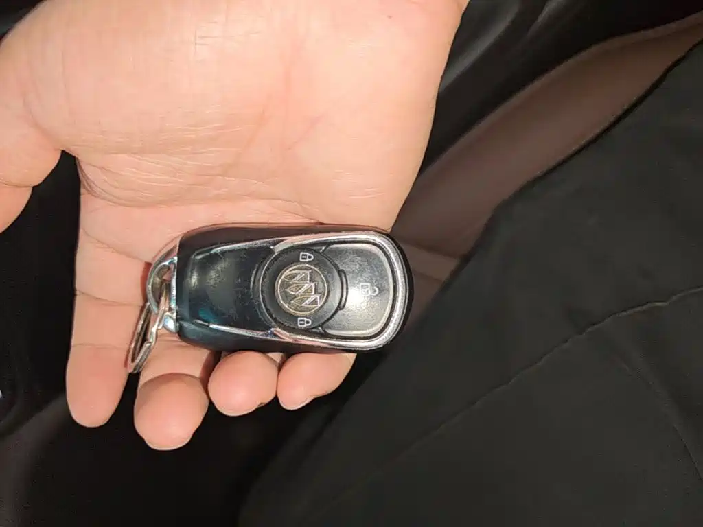 Buick GL6 — миниатюра 9