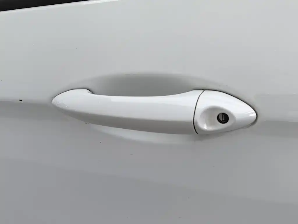 Buick Verano — миниатюра 18