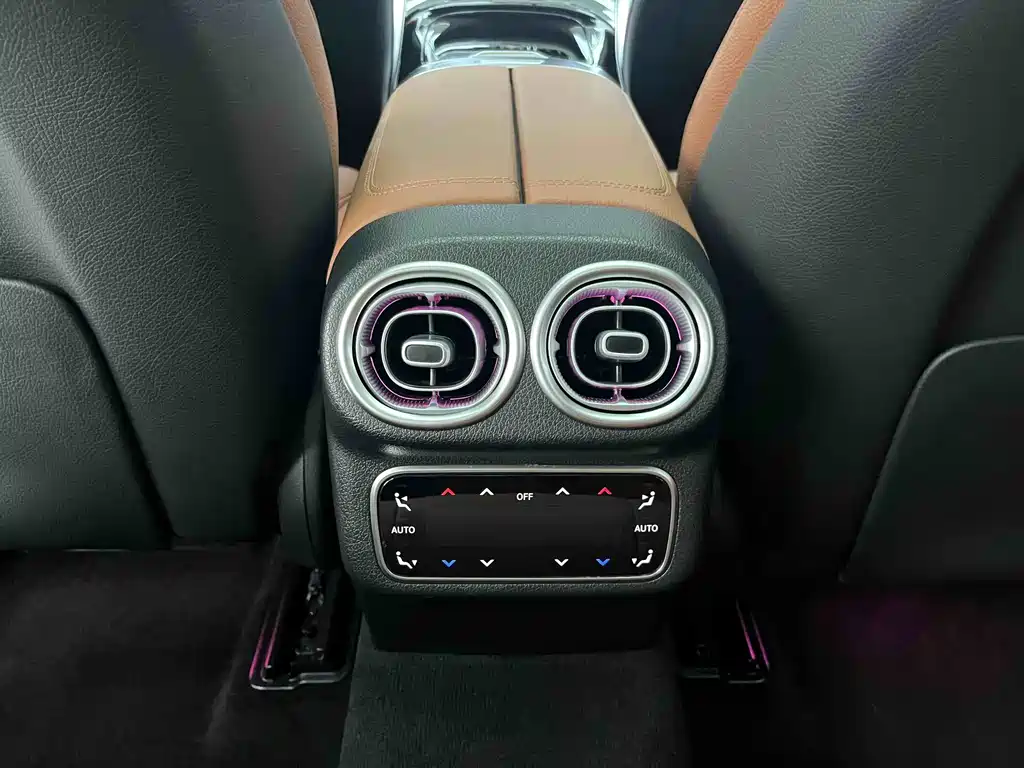 Mercedes-Benz GLC — миниатюра 19