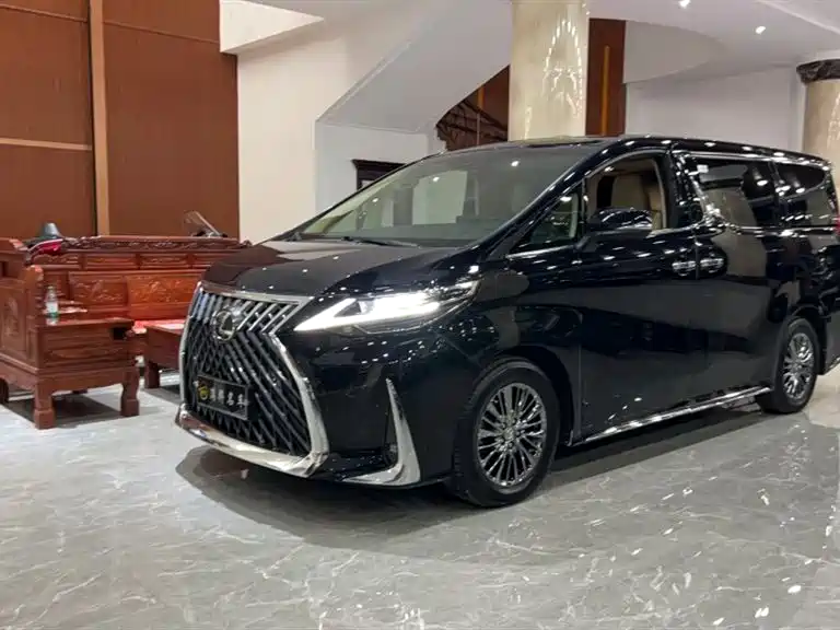Toyota Vellfire — миниатюра 25