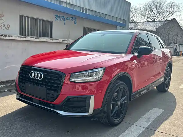 audi q2l