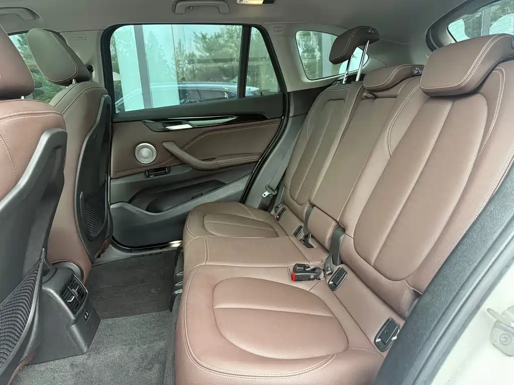 BMW X1 — миниатюра 6
