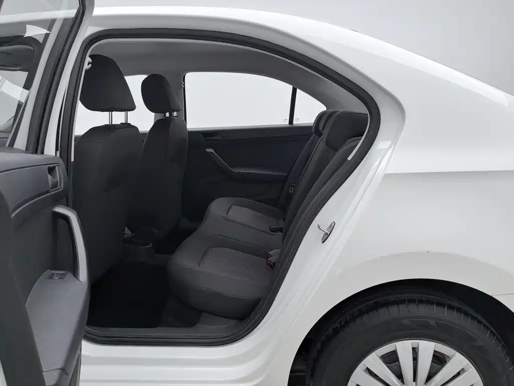 Volkswagen Santana — миниатюра 15
