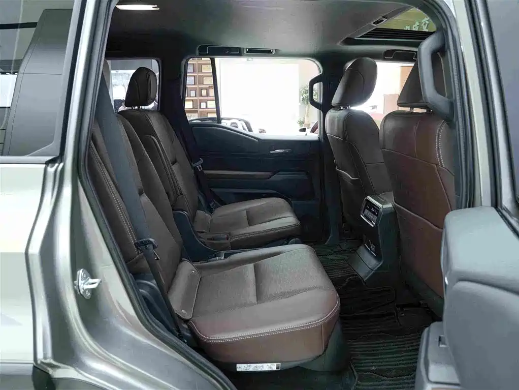 Toyota Prado — миниатюра 13