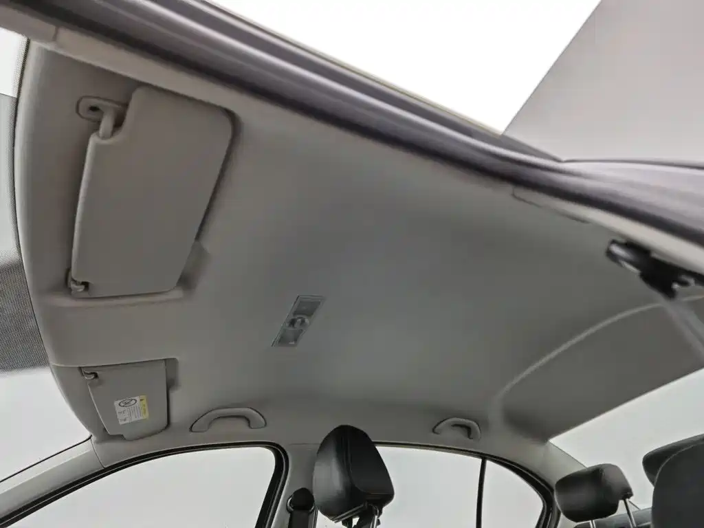 Volkswagen Lavida — миниатюра 14