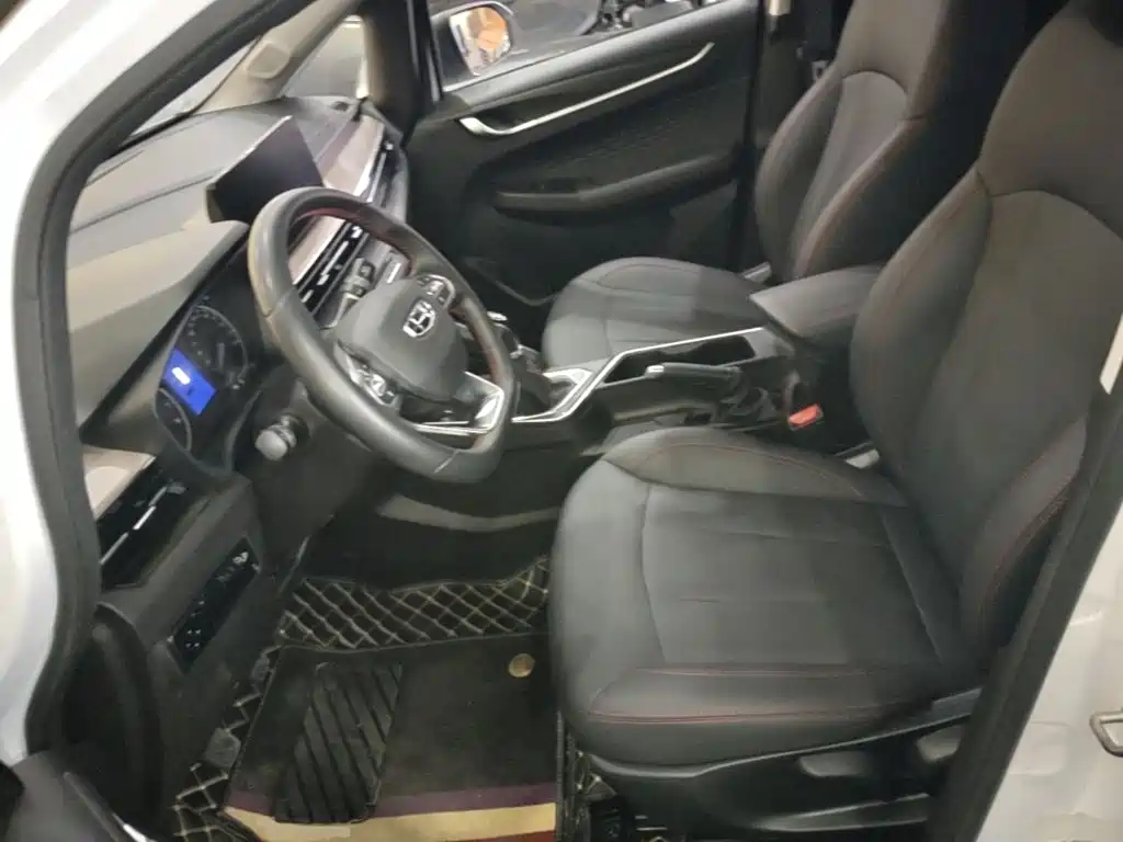 Geely Vision X3 — миниатюра 15