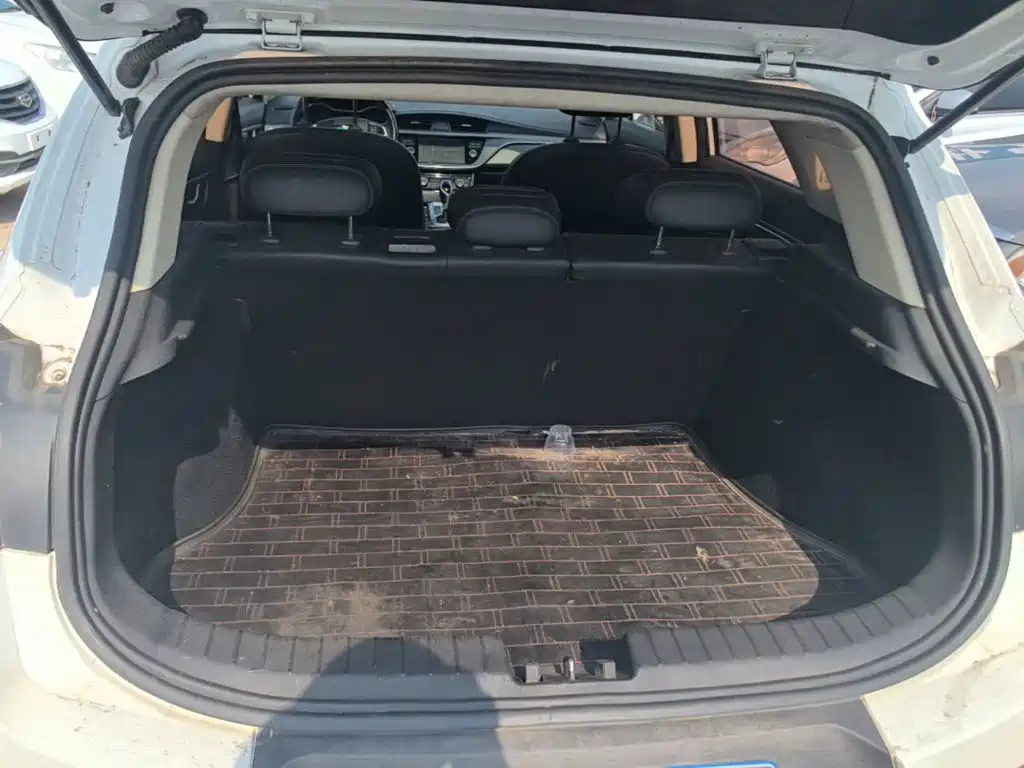 Geely Emgrand GS — миниатюра 19