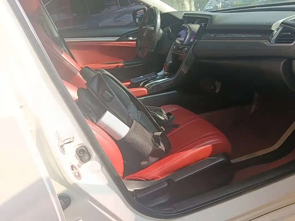 Honda Civic — миниатюра 25