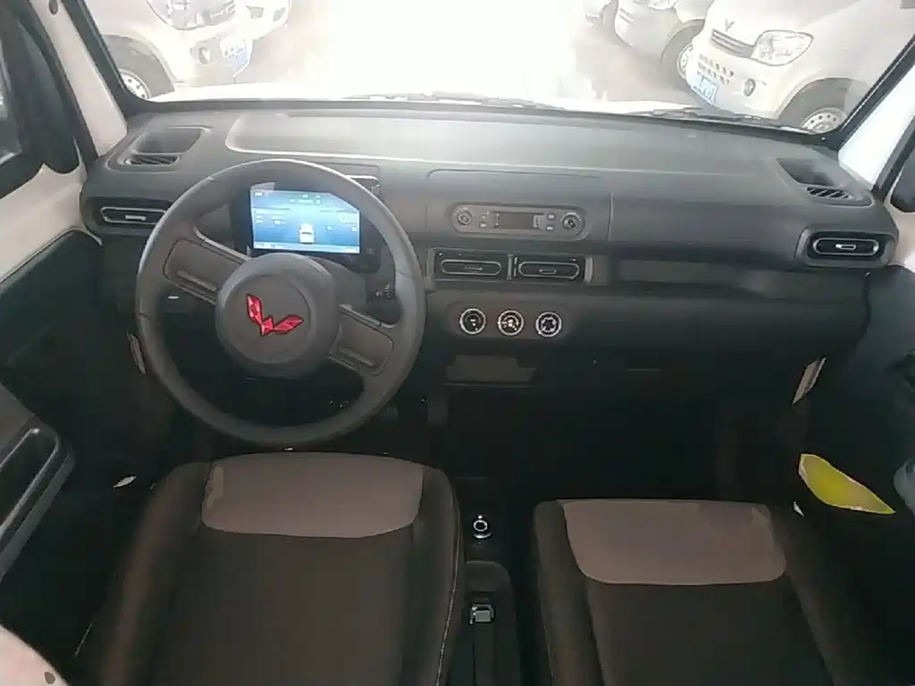 Wuling Sunshine EV 2025 305km