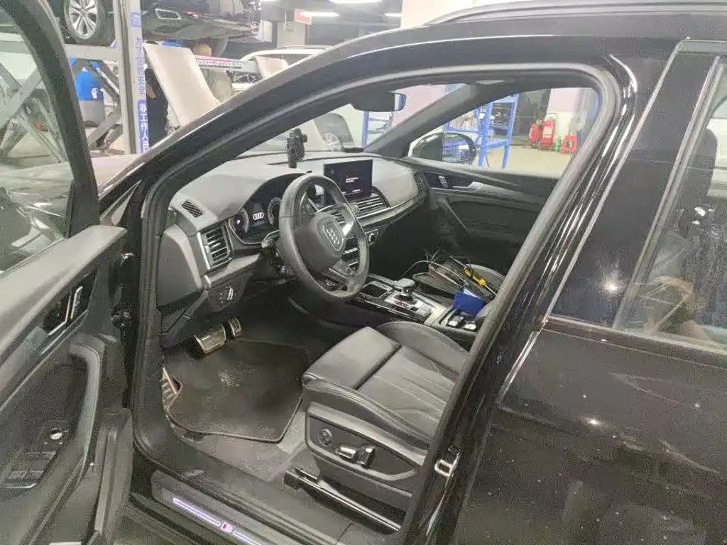 Audi Q5L — миниатюра 3