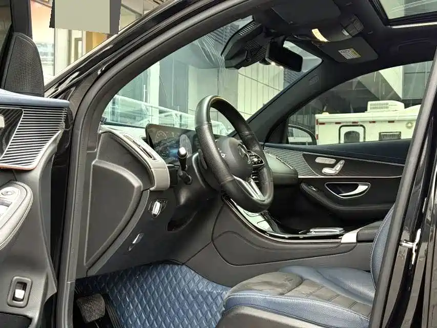 Mercedes-Benz EQC — миниатюра 2