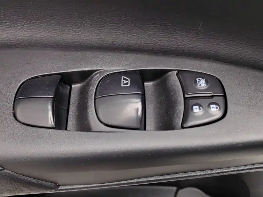 Nissan Sylphy — миниатюра 9