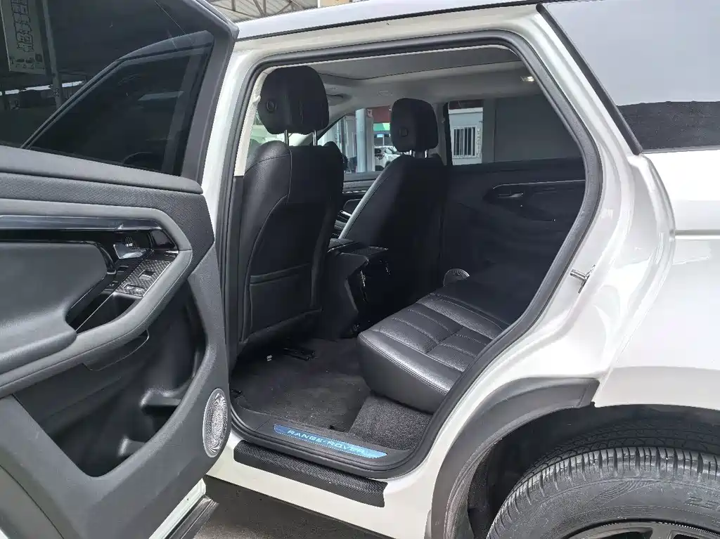 Land Rover Evoque — миниатюра 10