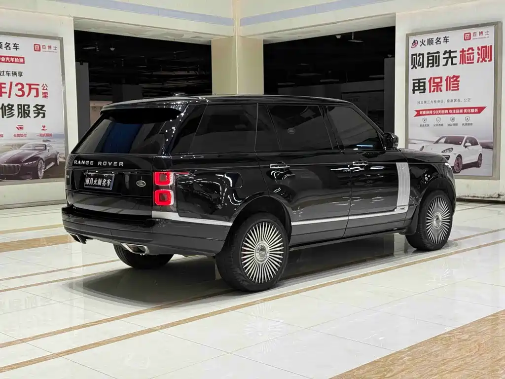 Land Rover Range Rover — миниатюра 6