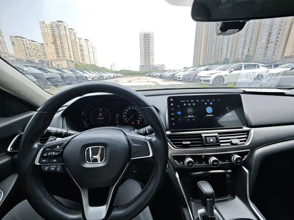 Honda Accord — миниатюра 4