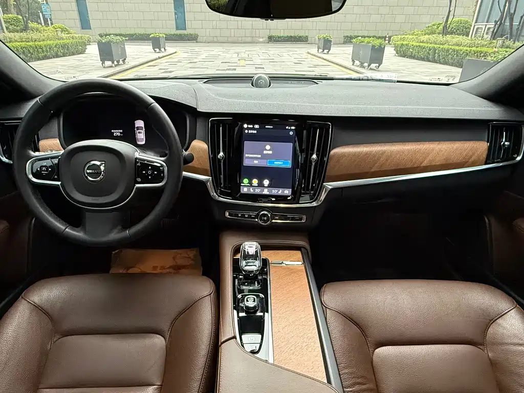 Volvo S90 — миниатюра 9