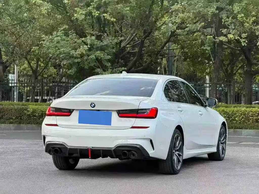 BMW 3 Series — миниатюра 7