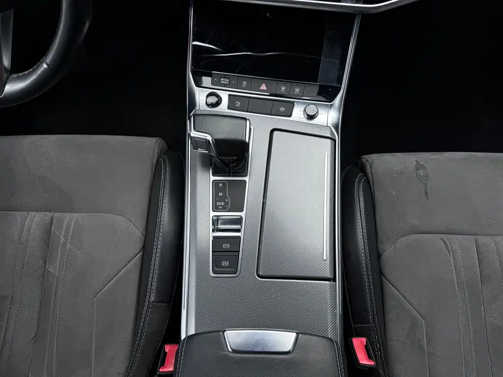 Audi A6L — миниатюра 7