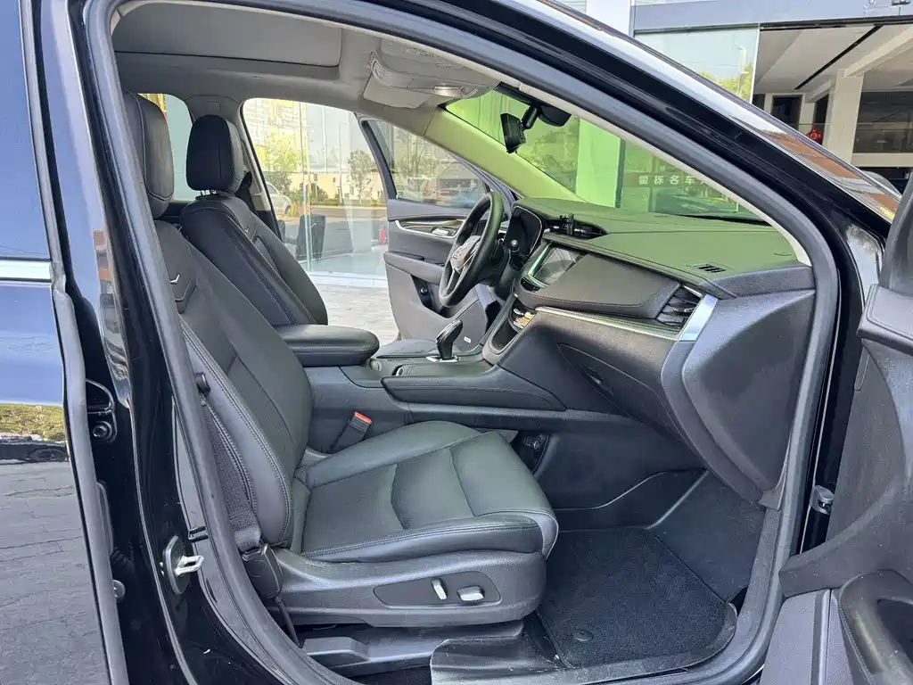 Cadillac XT5 — миниатюра 10