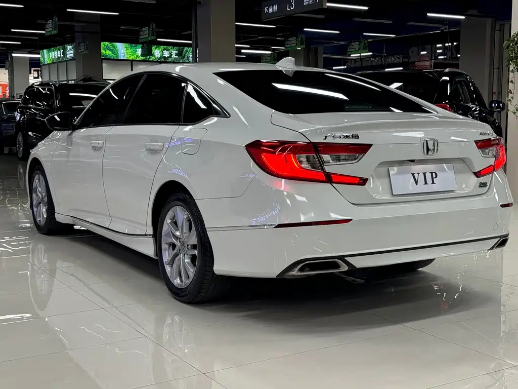 Honda Accord — миниатюра 5
