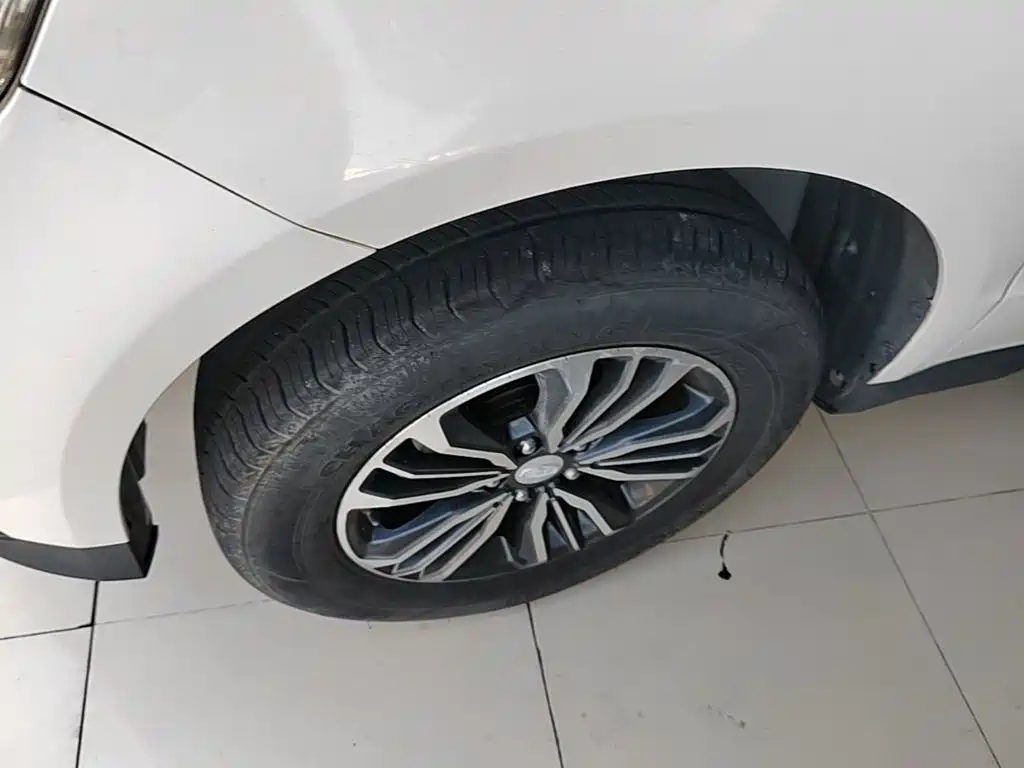 Geely Vision X6 — миниатюра 23