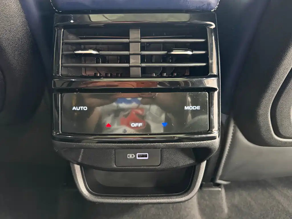 Geely Monjaro L 2022 1.5T Hi F Super