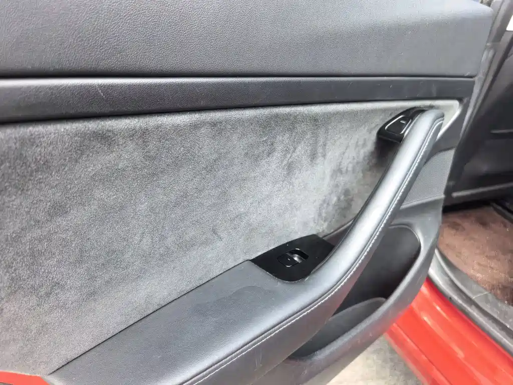 Tesla Model 3 — миниатюра 12