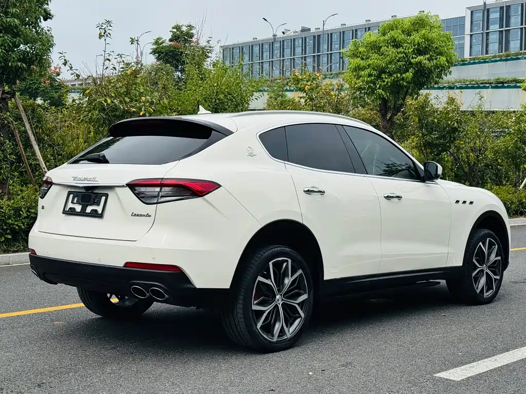 Maserati Levante — миниатюра 15