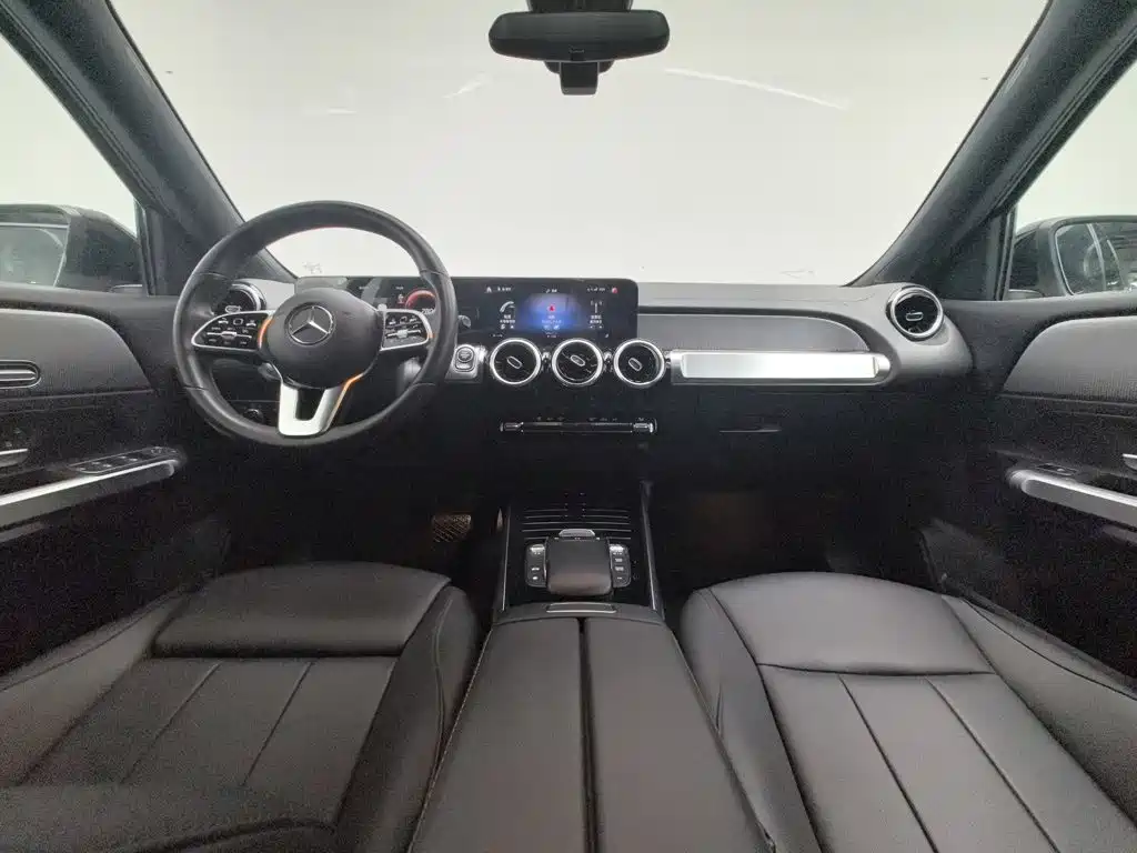 Mercedes-Benz GLB — миниатюра 5