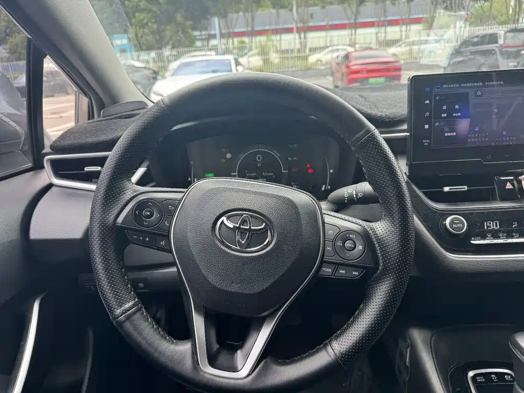Toyota Corolla — миниатюра 14
