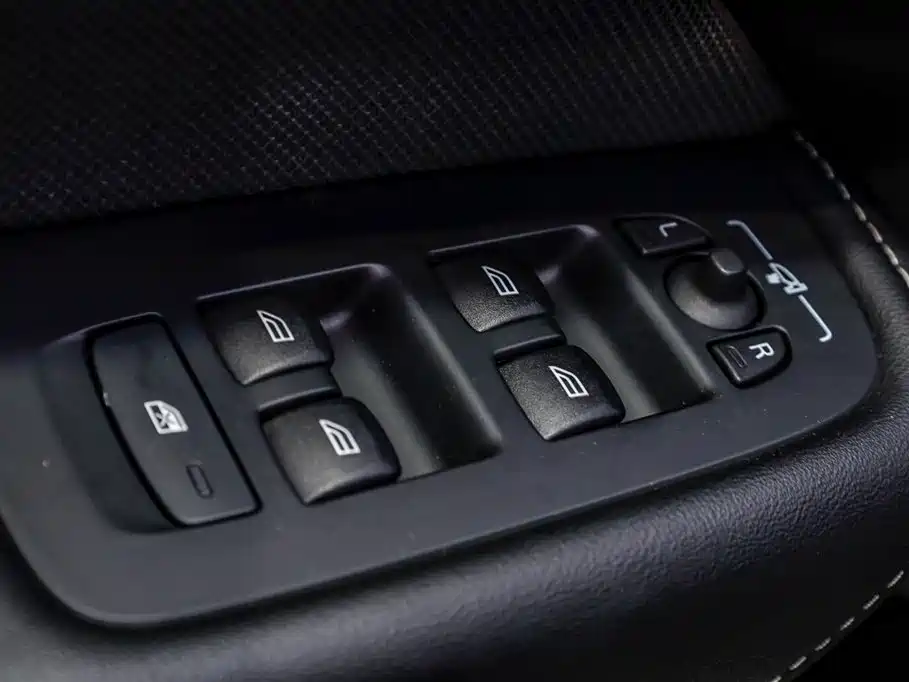 Volvo XC60 2024 T8