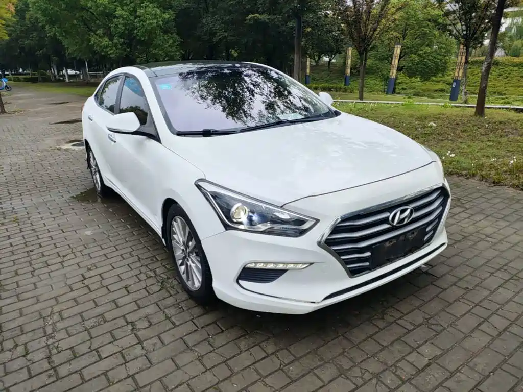 Hyundai Mistra — миниатюра 4
