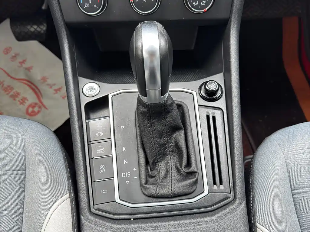Volkswagen Lavida — миниатюра 11