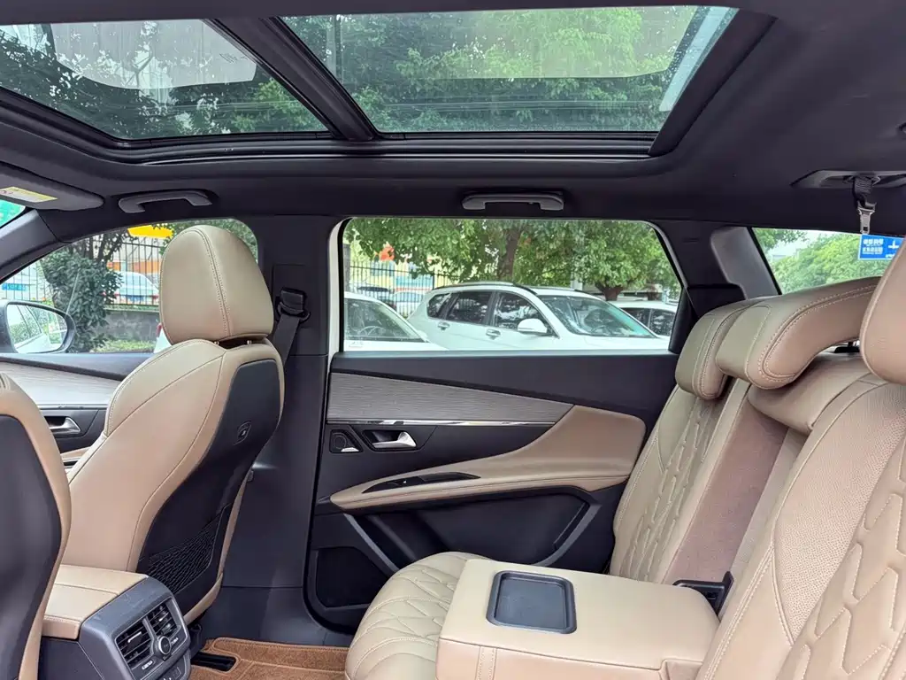 Peugeot 5008 — миниатюра 16