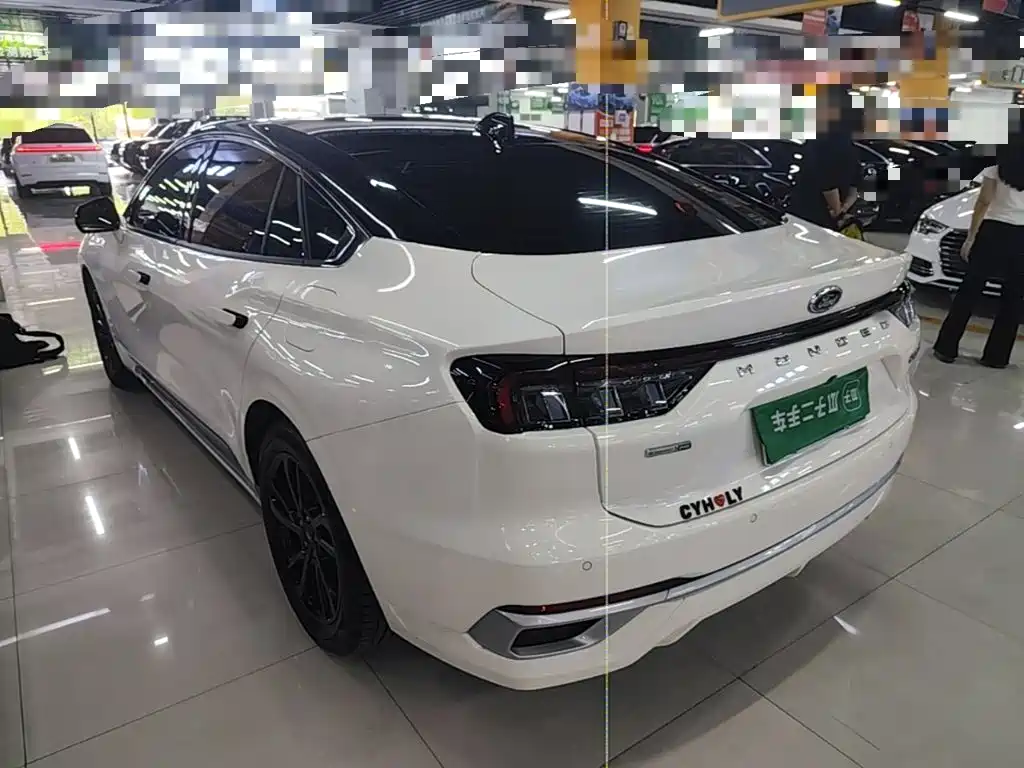 Ford Mondeo — миниатюра 5
