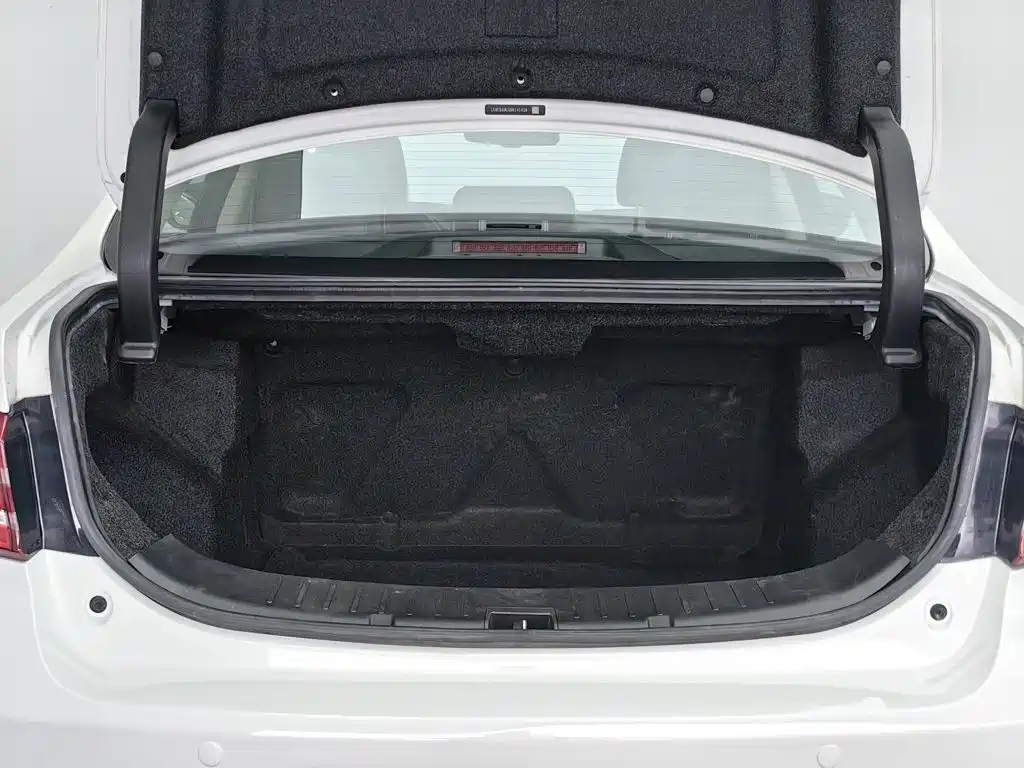 BYD Qin NEV — миниатюра 16