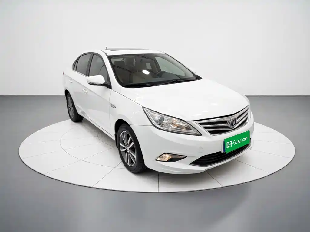 Changan Eado — миниатюра 4