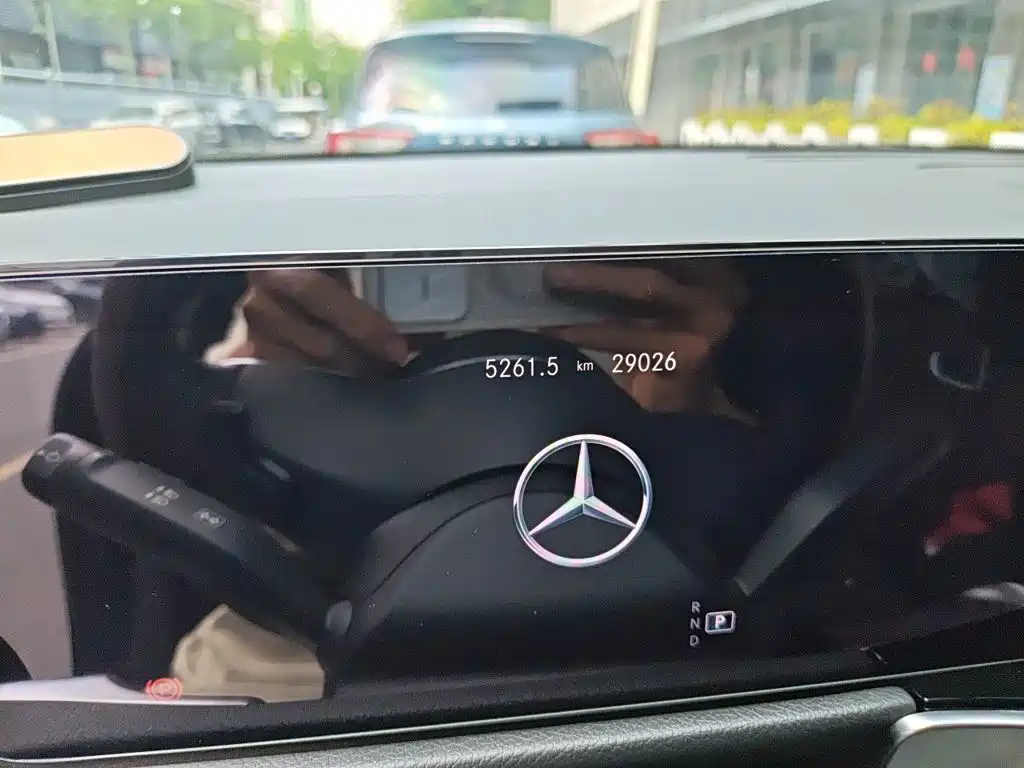 Mercedes-Benz GLB — миниатюра 8