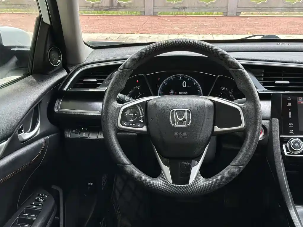 Honda Civic — миниатюра 10