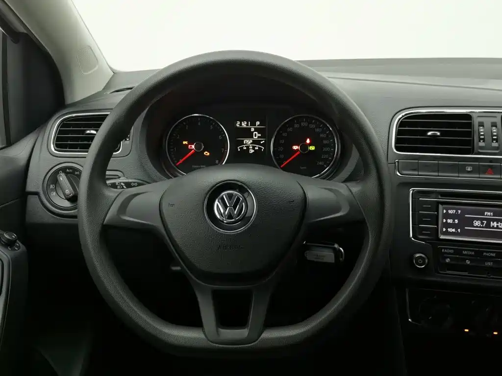 Volkswagen Polo — миниатюра 11