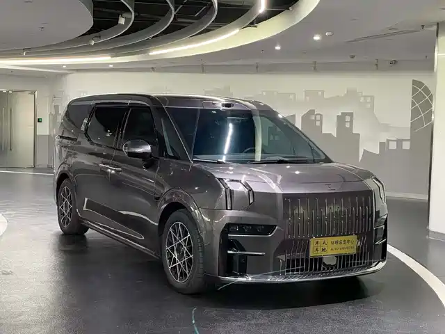 ZEEKR EXTREME KRYPTON 009 2025