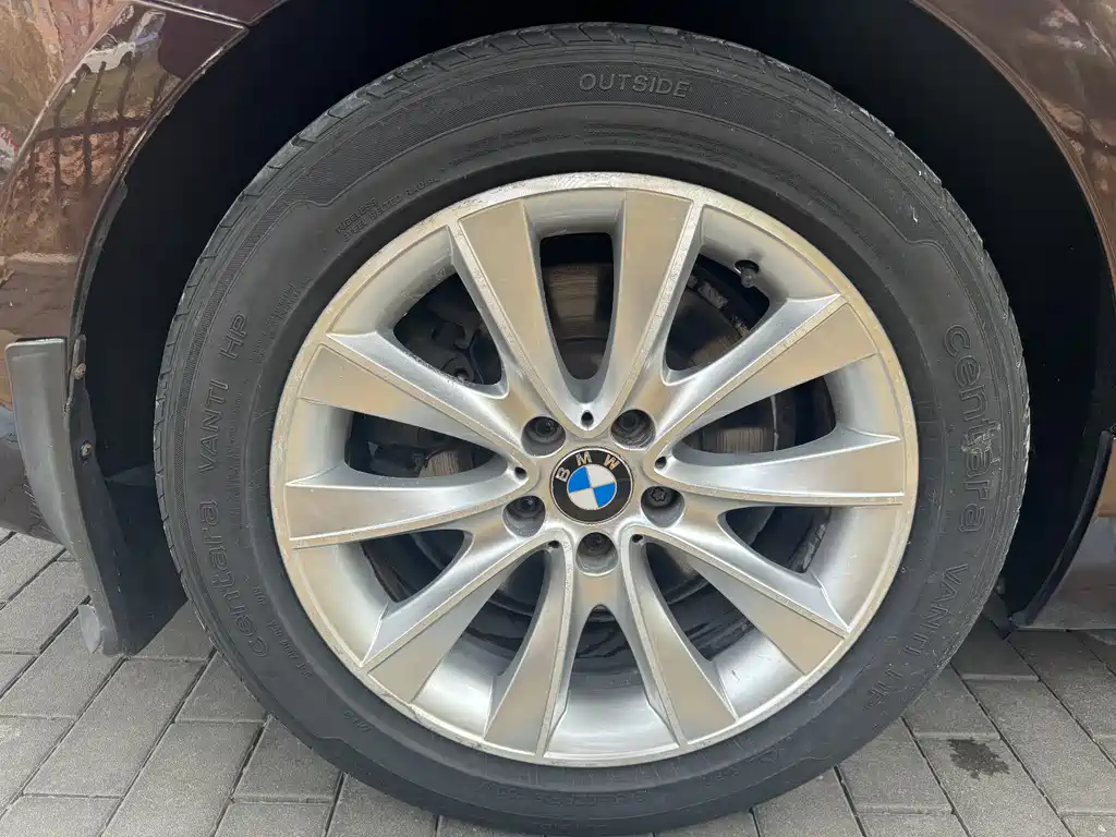 BMW 5 Series GT — миниатюра 17