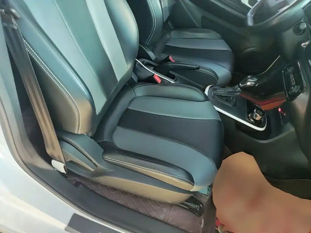 Roewe Clever — миниатюра 25