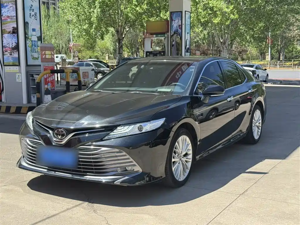 Toyota Camry 2019