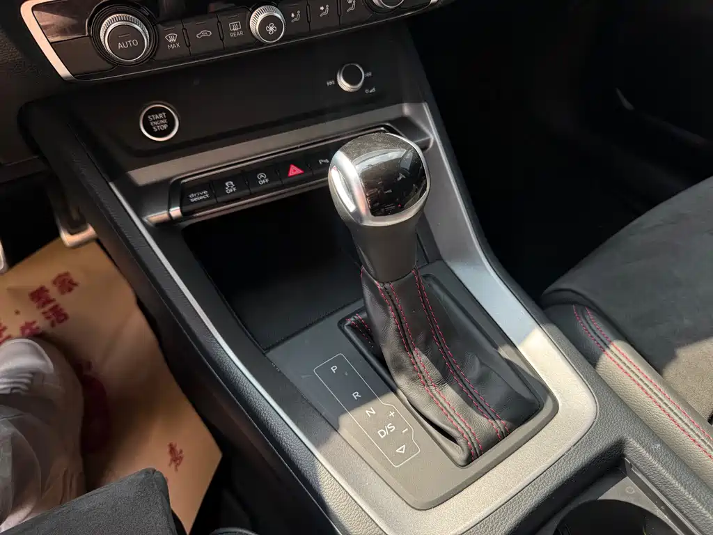 Audi Q3 — миниатюра 10