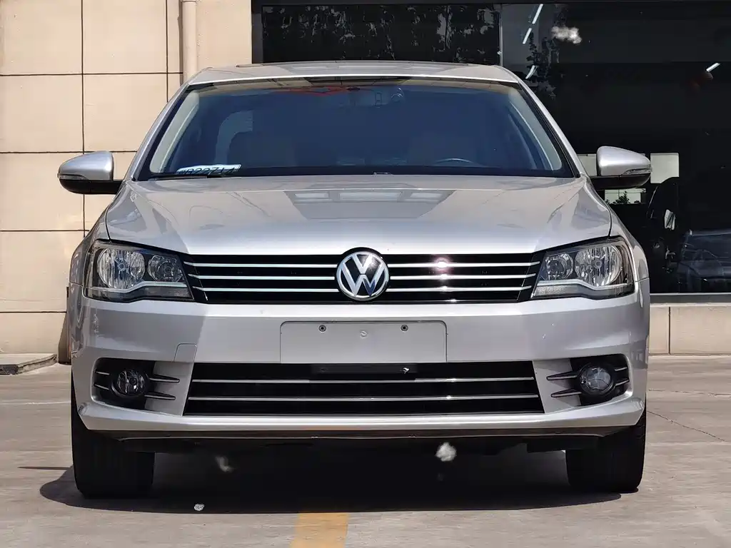 Volkswagen Bora 2014 1.6L AT Comfort